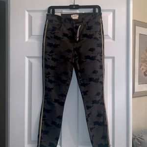L’Agence Margot Camo pants